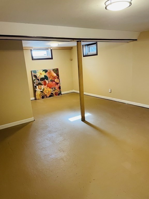 75 Prouty Street Springfield, MA 01119 - Photo 25 of 37