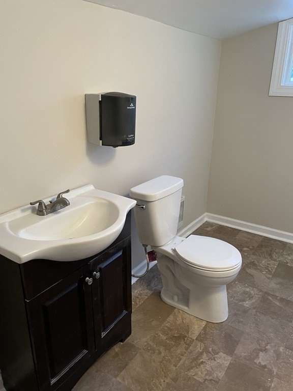 75 Prouty Street Springfield, MA 01119 - Photo 33 of 37