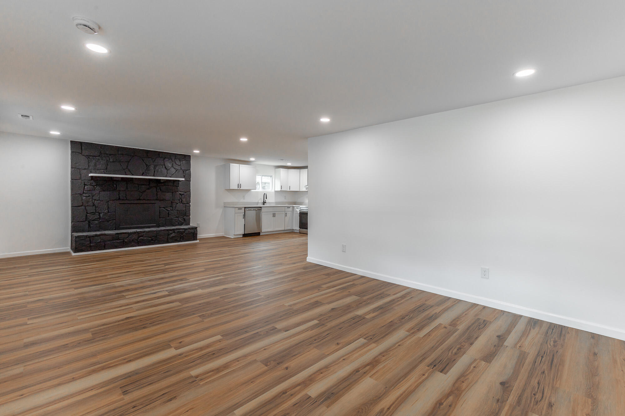 804 West Main Street LaFayette, GA 30728 - Photo 13 of 41 804 West Main Street HD