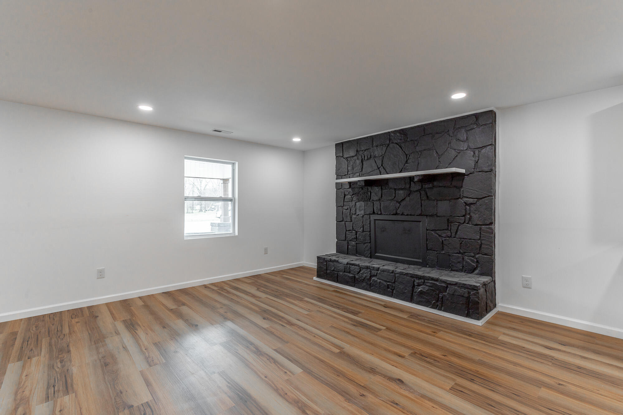 804 West Main Street LaFayette, GA 30728 - Photo 18 of 41 804 West Main Street HD-6