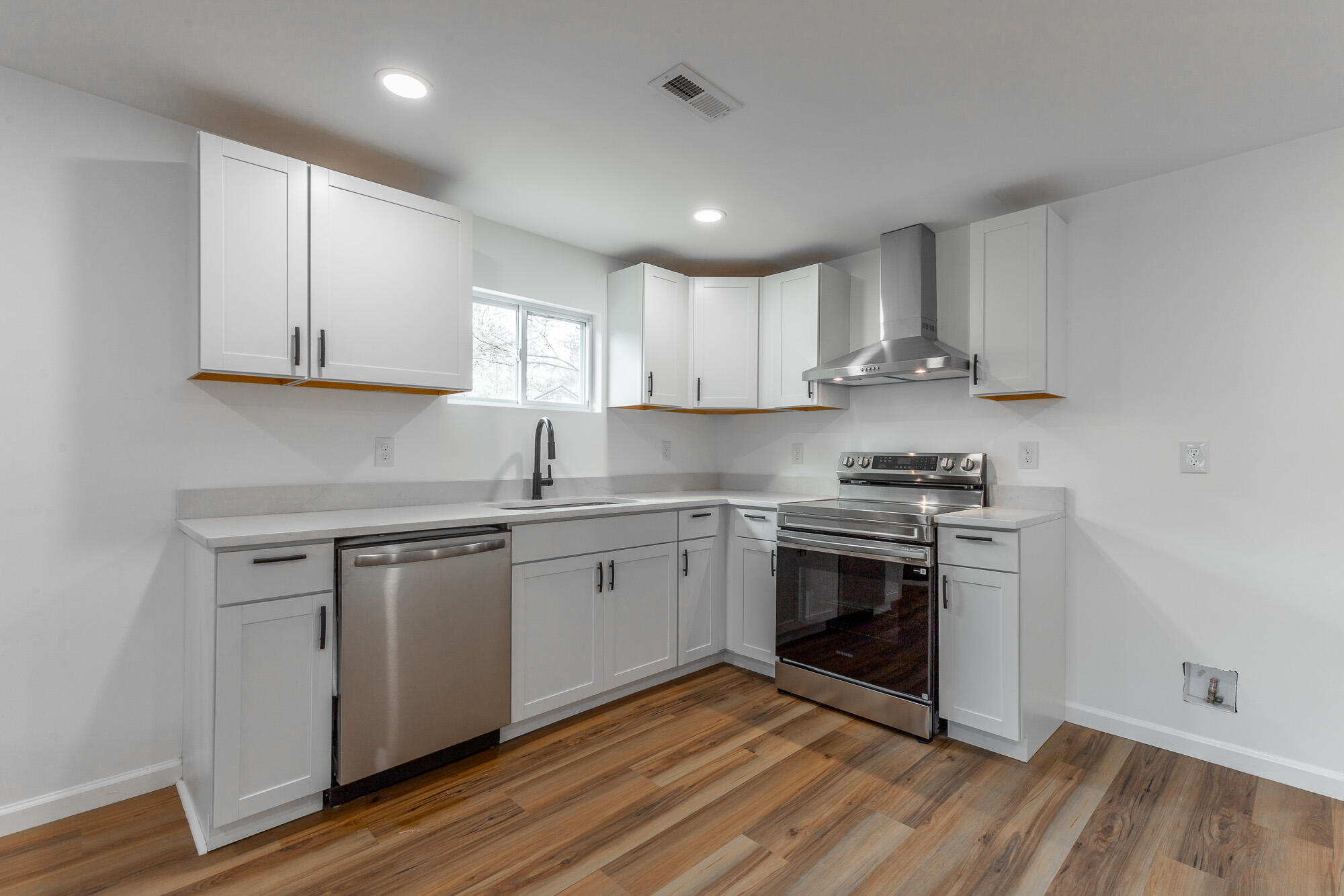 804 West Main Street LaFayette, GA 30728 - Photo 20 of 41 804 West Main Street HD-8