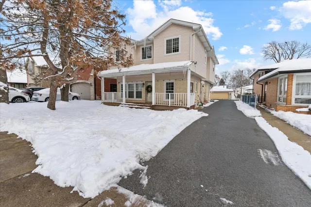 $409,999 | 9341 South 82nd Avenue, Hickory Hills, IL 60457