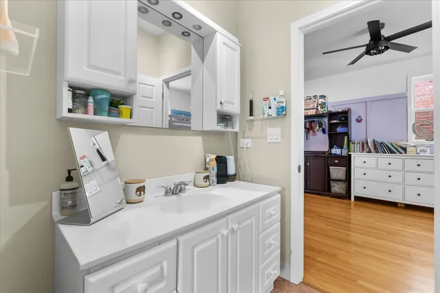 $409,999 | 9341 South 82nd Avenue, Hickory Hills, IL 60457