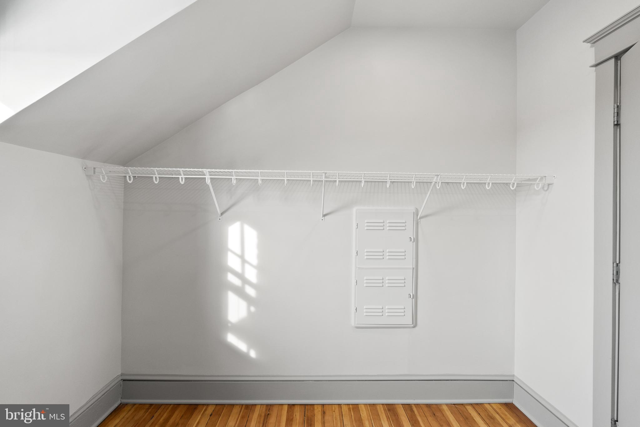 9071 Power House Road, Unit 101 Lorton, VA 22079 - Photo 28 of 47 Huge walk-in closet.