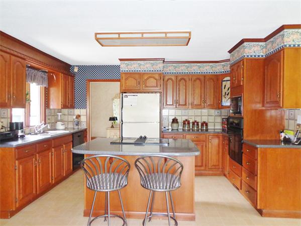 252 Monson Road Wilbraham, MA 01095 - Photo 3 of 29