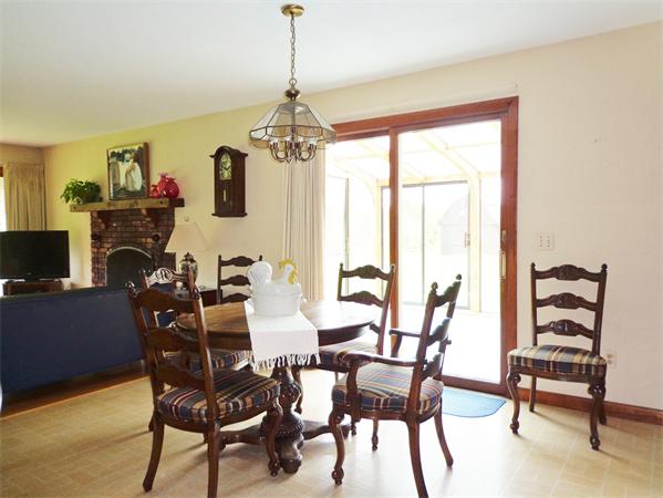 252 Monson Road Wilbraham, MA 01095 - Photo 4 of 29