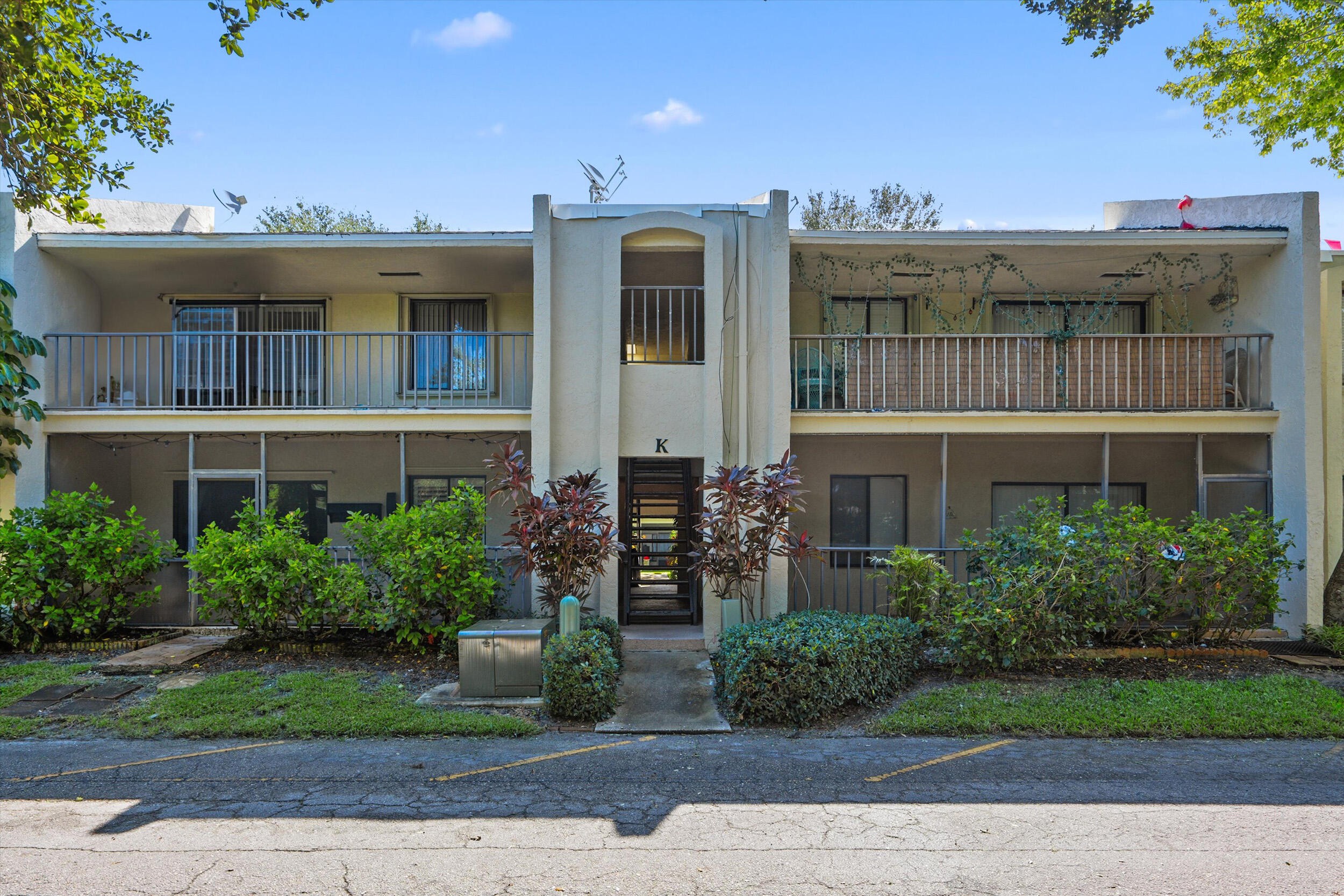 150 Pineview Road, Unit K3 Jupiter, FL 33469 - Photo 1 of 20 Front Exterior