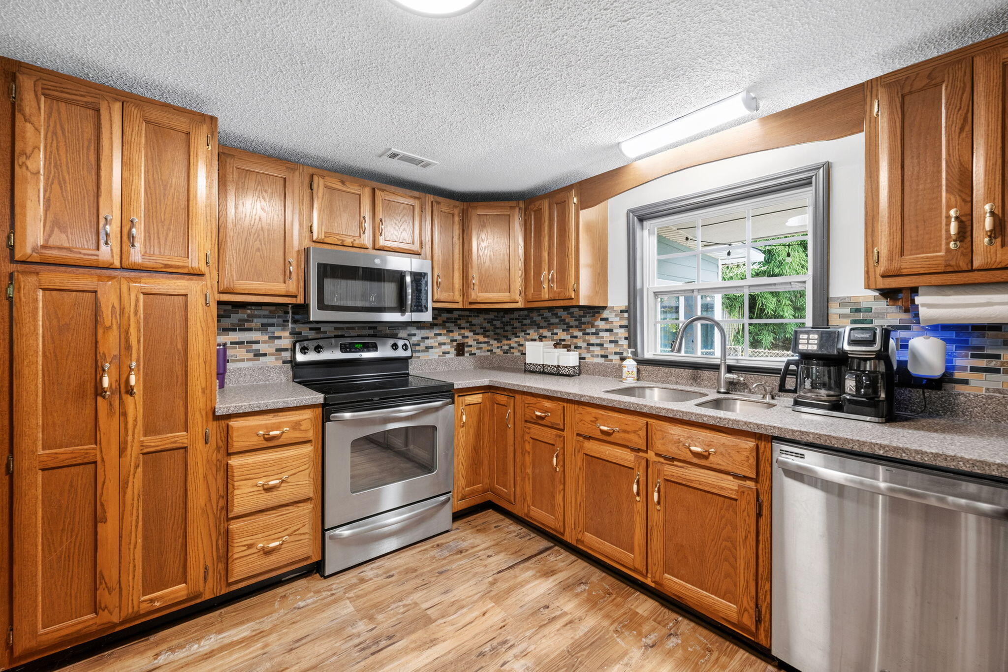 407 White Road Chattanooga, TN 37421 - Photo 41 of 64 Stainless appliances