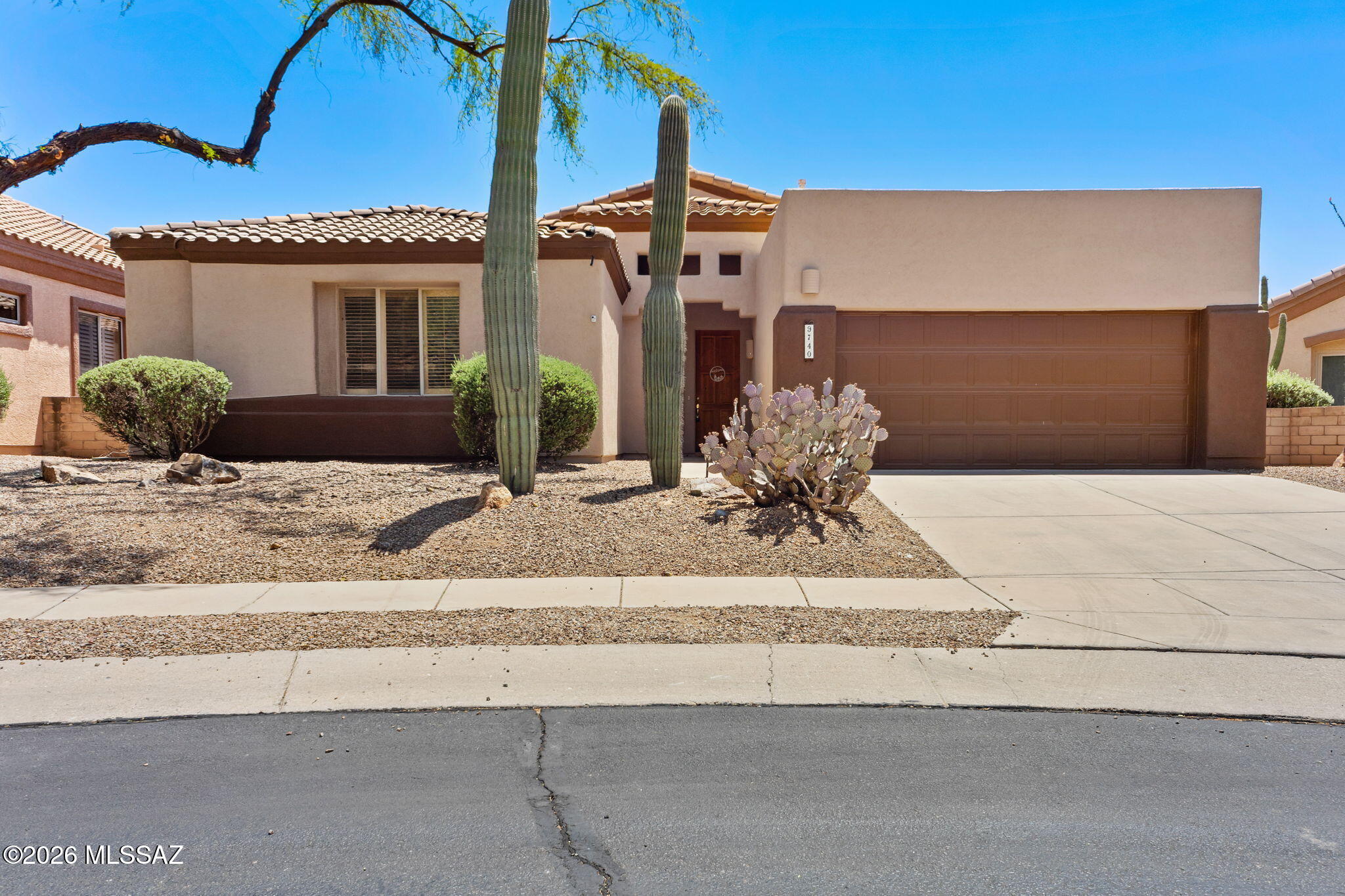 9740 East Spring Ridge Place Tucson, AZ 85749 - Photo 1 of 46