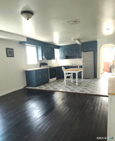 $2,100 | 30 Hawkins Street, Derby, CT 06418