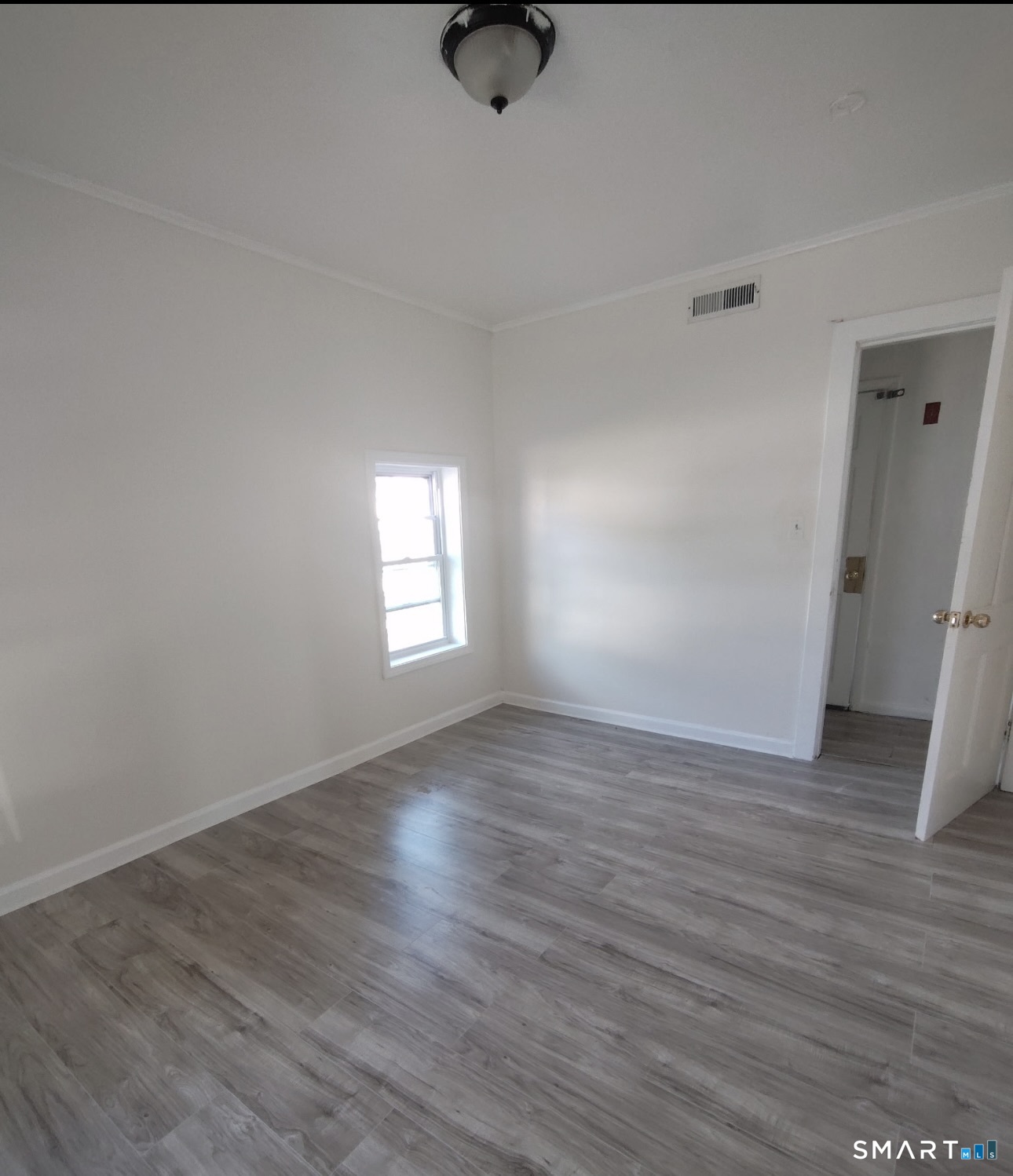 30 Hawkins Street Derby, CT 06418 - Photo 5 of 8