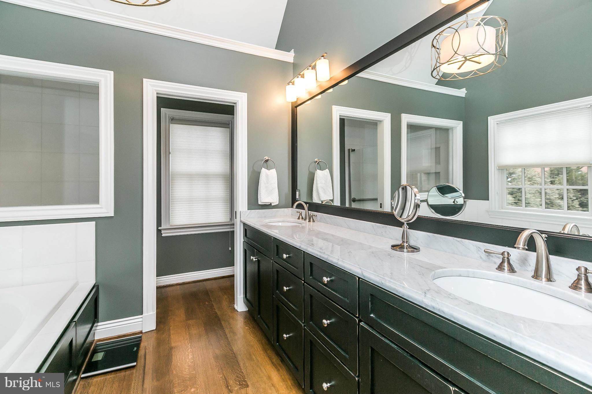 1210 Berwick Road Towson, MD 21204 - Photo 15 of 30 Bath (Master)