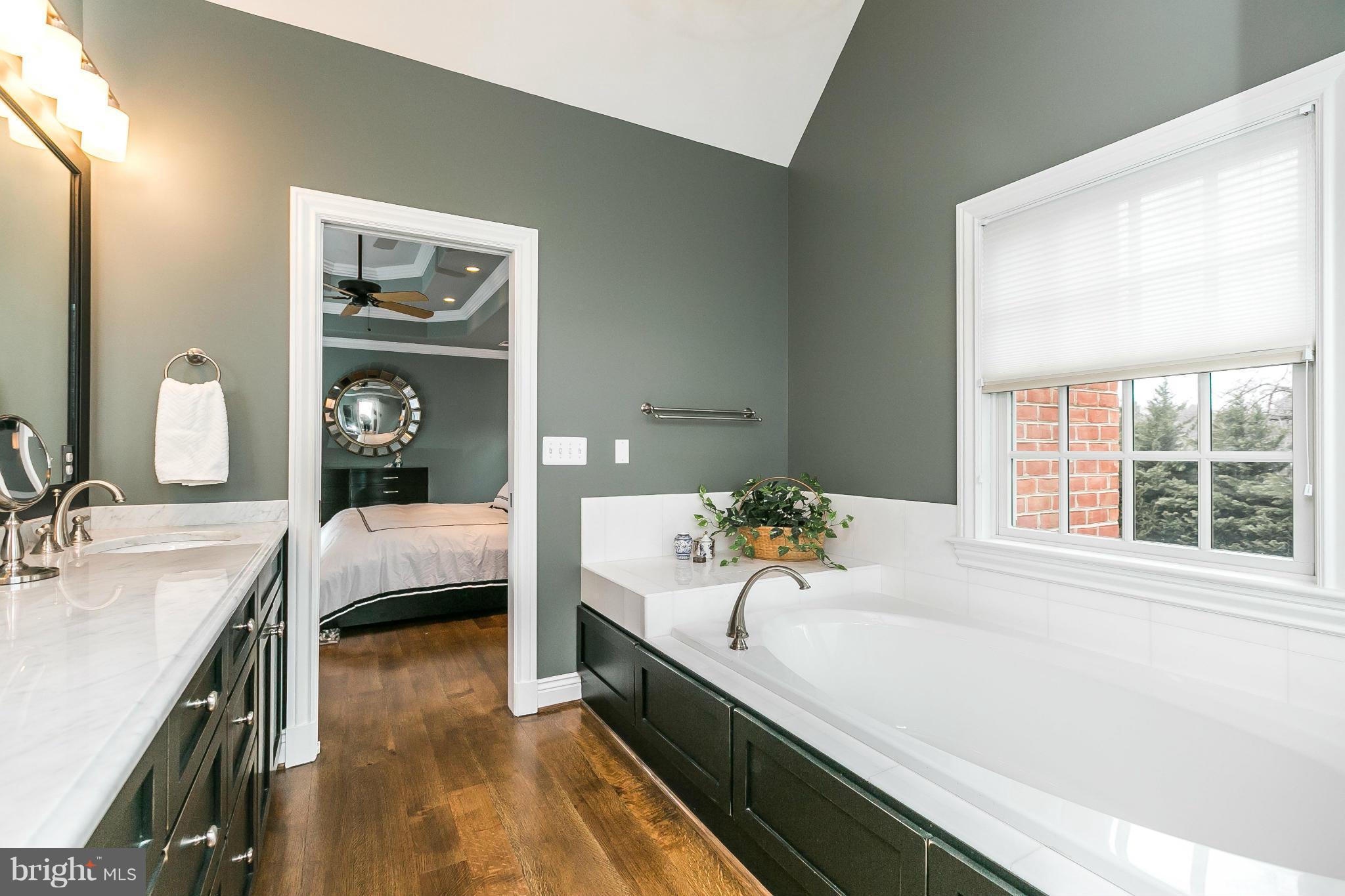1210 Berwick Road Towson, MD 21204 - Photo 17 of 30 Bath (Master)