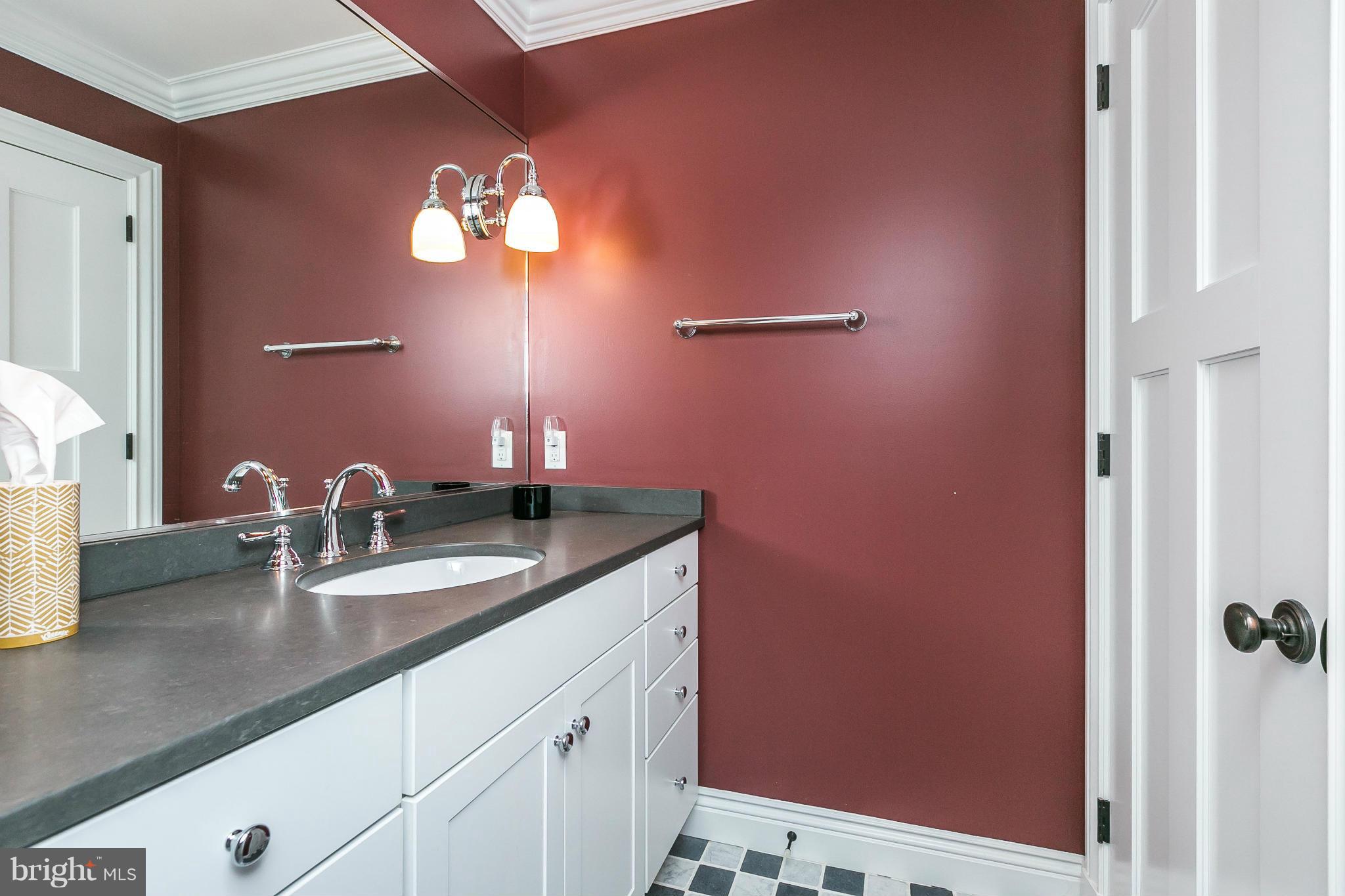 1210 Berwick Road Towson, MD 21204 - Photo 23 of 30 Bath