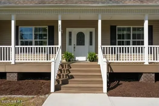 $499,900 | 225 Factory Road, Hampstead, NC 28443