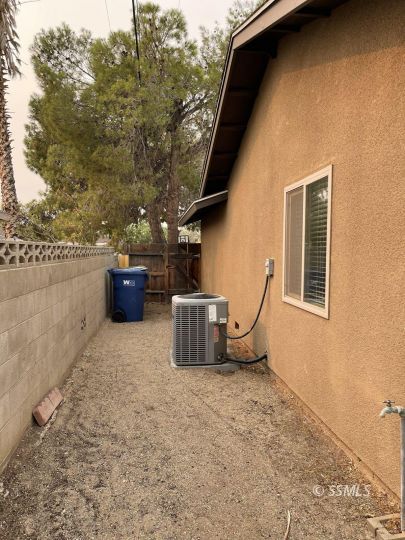 240 West Iowa Avenue Ridgecrest, CA 93555 - Photo 23 of 25 Gallery Image 23