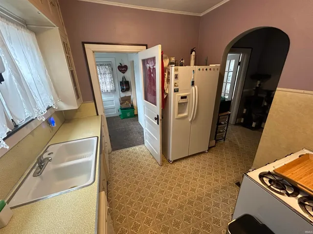 $130,000 | 1172 East Locust Street, Vincennes, IN 47591