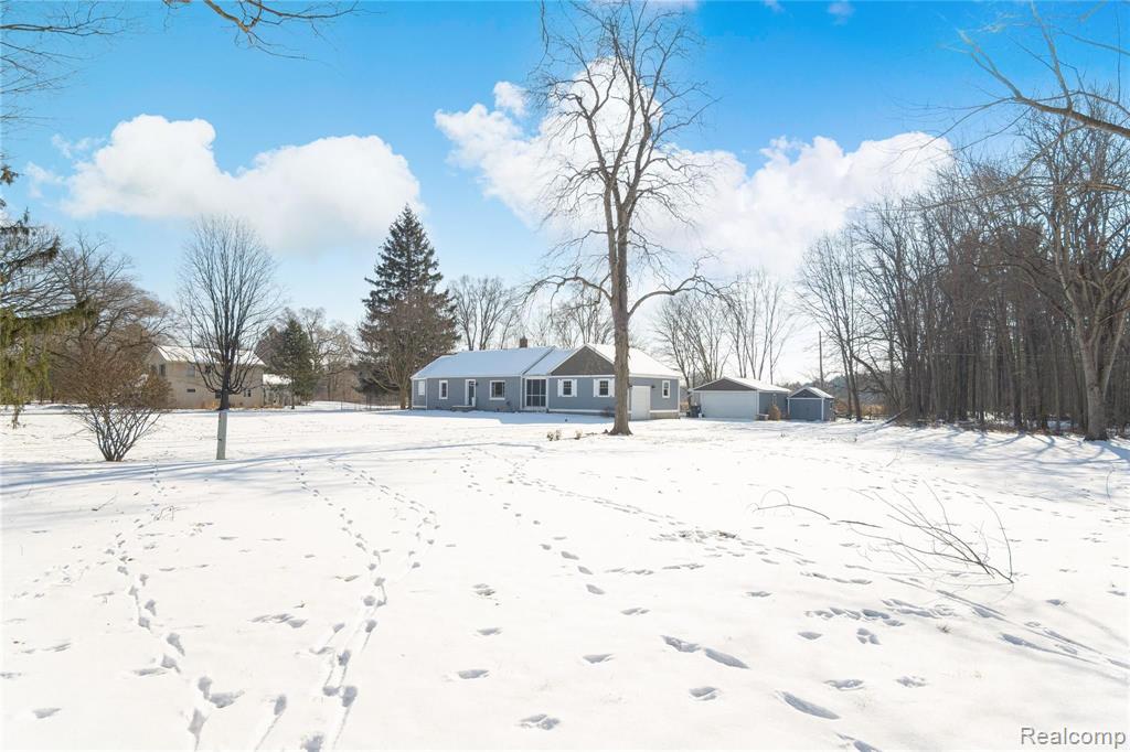 3501 Byron Road Howell, MI 48855 - Photo 29 of 31