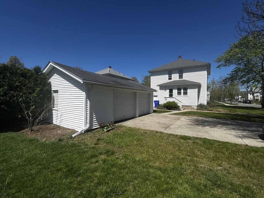 39 Acton Street Springfield, MA 01151 - Photo 16 of 18