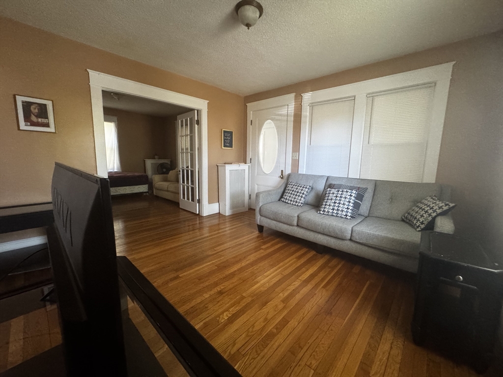 39 Acton Street Springfield, MA 01151 - Photo 6 of 18