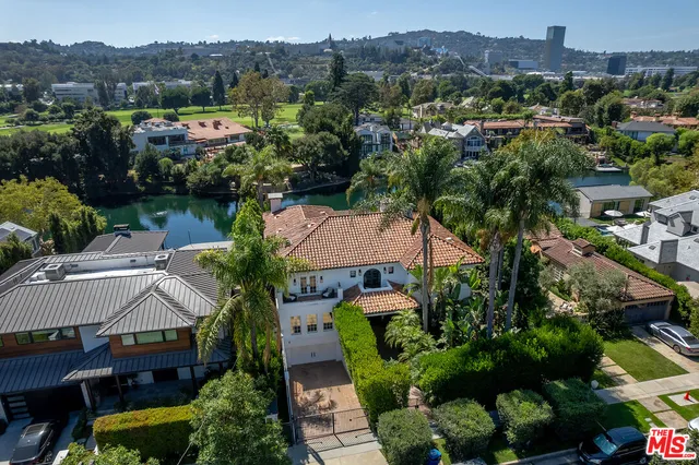 $11,288,000 | 9928 Toluca Lake Avenue, Toluca Lake, CA 91602