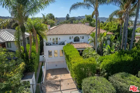 $11,288,000 | 9928 Toluca Lake Avenue, Toluca Lake, CA 91602