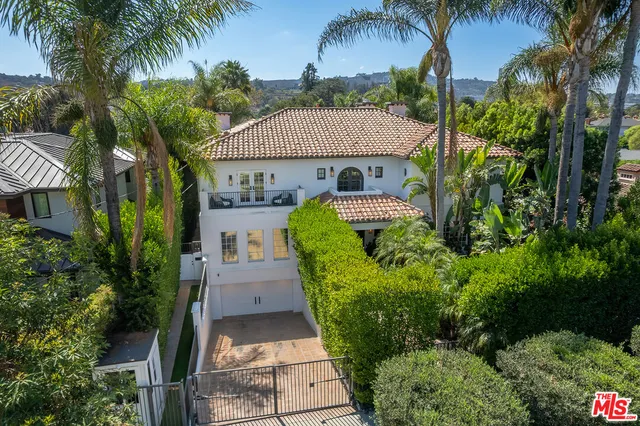 $11,288,000 | 9928 Toluca Lake Avenue, Toluca Lake, CA 91602