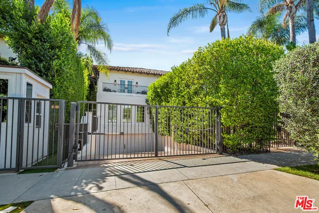 $11,288,000 | 9928 Toluca Lake Avenue, Toluca Lake, CA 91602