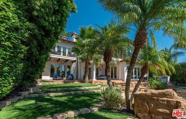 $11,288,000 | 9928 Toluca Lake Avenue, Toluca Lake, CA 91602