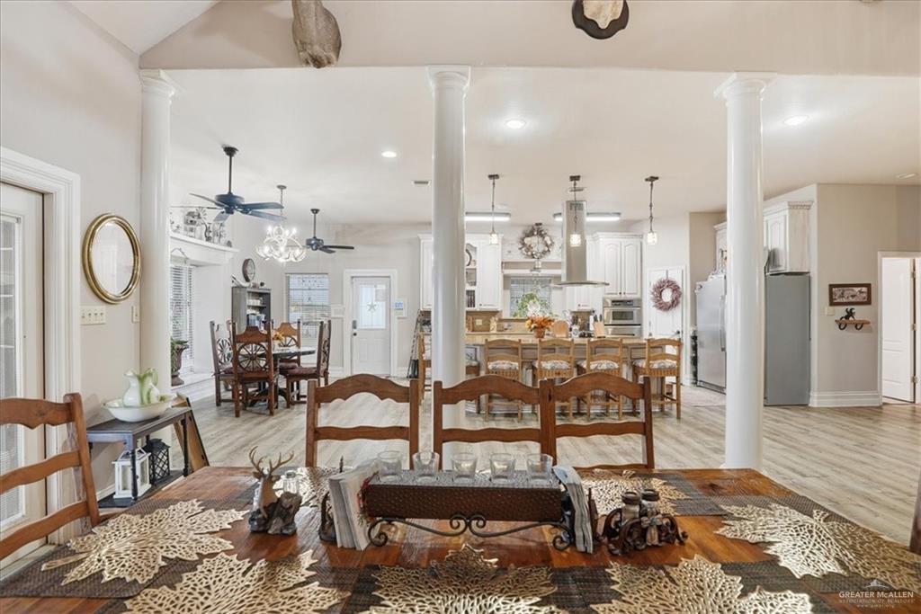 15561 Highway 281 Premont, TX 78375 - Photo 27 of 43 a view of a livingroom and dining room