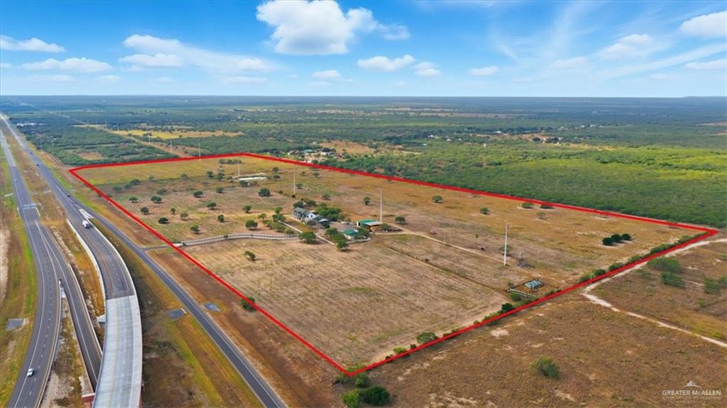 15561 Highway 281 Premont, TX 78375 - Photo 8 of 43 a view of a tennis court