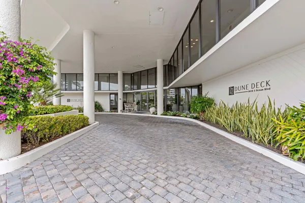 $4,400 | 3610 South Ocean Boulevard, Unit 109, South Palm Beach, FL 33480