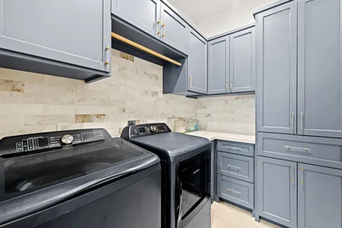 $1,299,000 | 5247 Beechnut Street, Houston, TX 77096