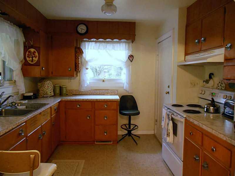 475 Whitestown Road Butler, PA 16001 - Photo 7 of 21 Kitchen.