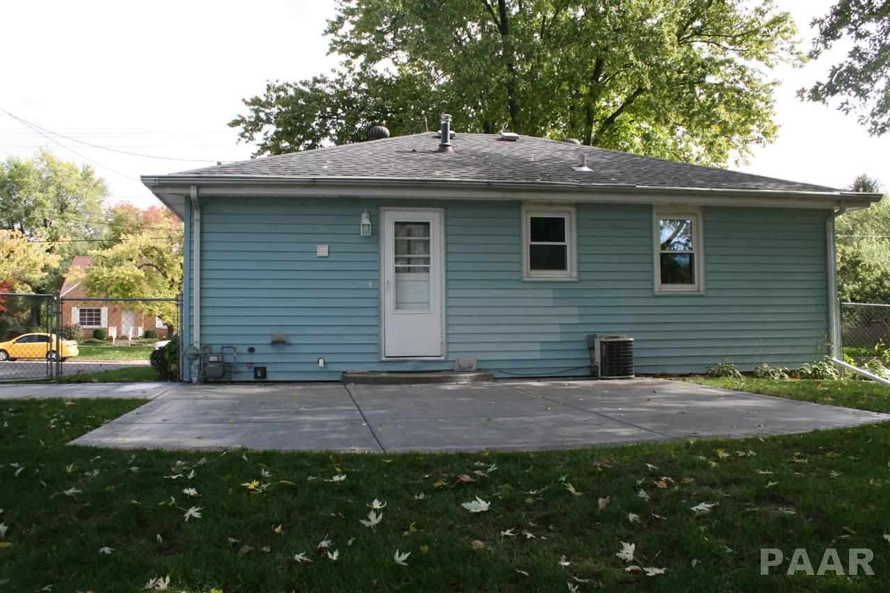 721 South Maxwell Road Peoria, IL 61607 - Photo 3 of 22