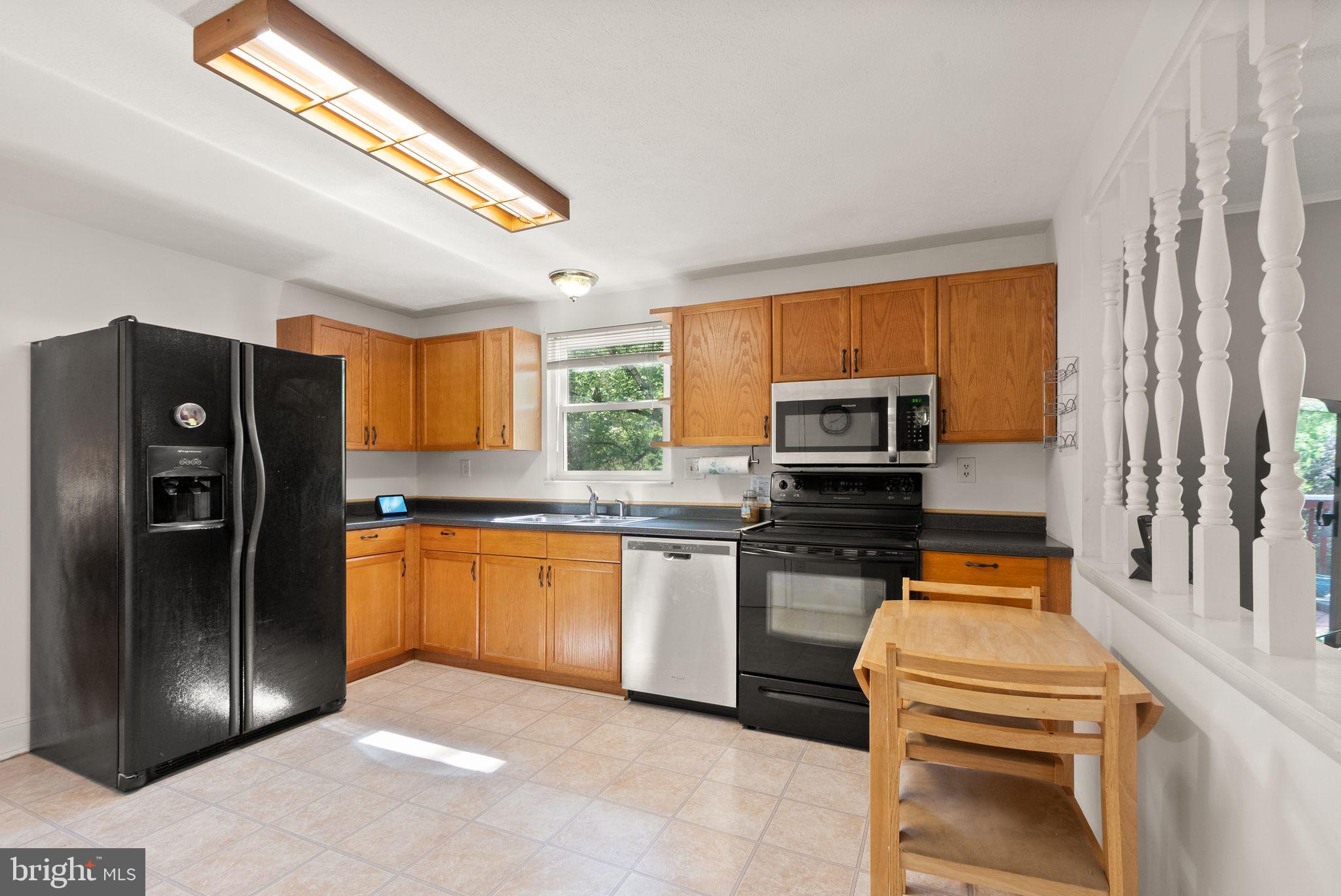 8196 Oakglen Road Manassas, VA 20110 - Photo 13 of 53