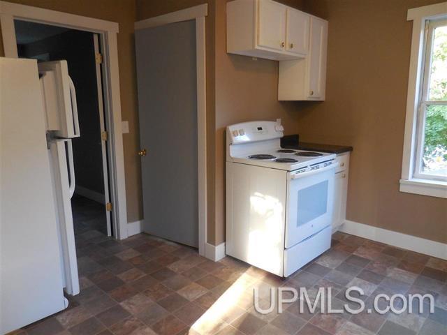 114 East County Road Negaunee, MI 49866 - Photo 4 of 19