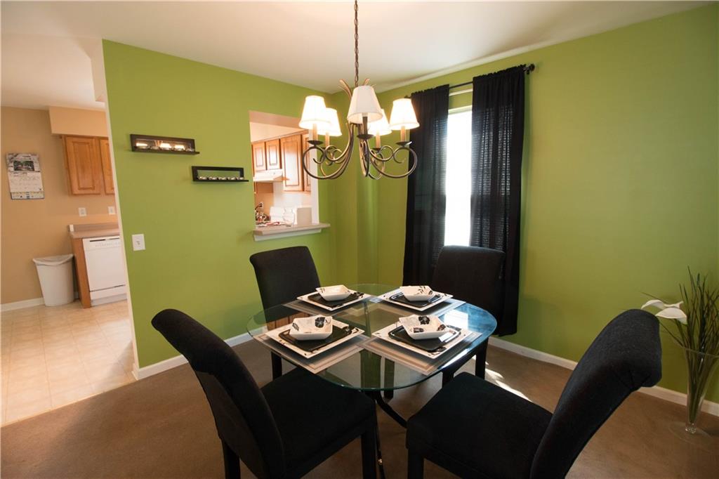 116 Pleasant Ridge Road McKees Rocks, PA 15136 - Photo 4 of 15
