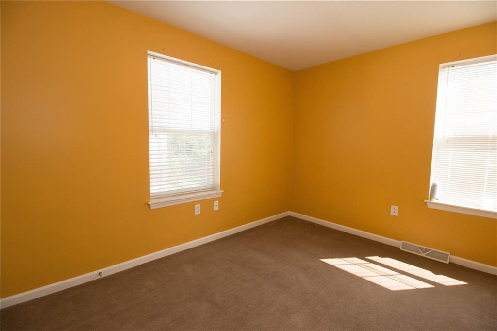 116 Pleasant Ridge Road McKees Rocks, PA 15136 - Photo 10 of 15