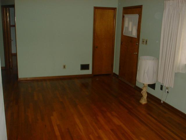 1501 Barnett Road Columbus, OH 43227 - Photo 2 of 11 Gallery Image 2