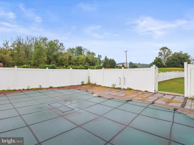 $370,000 | 3370 Grandview Drive, York Haven, PA 17370