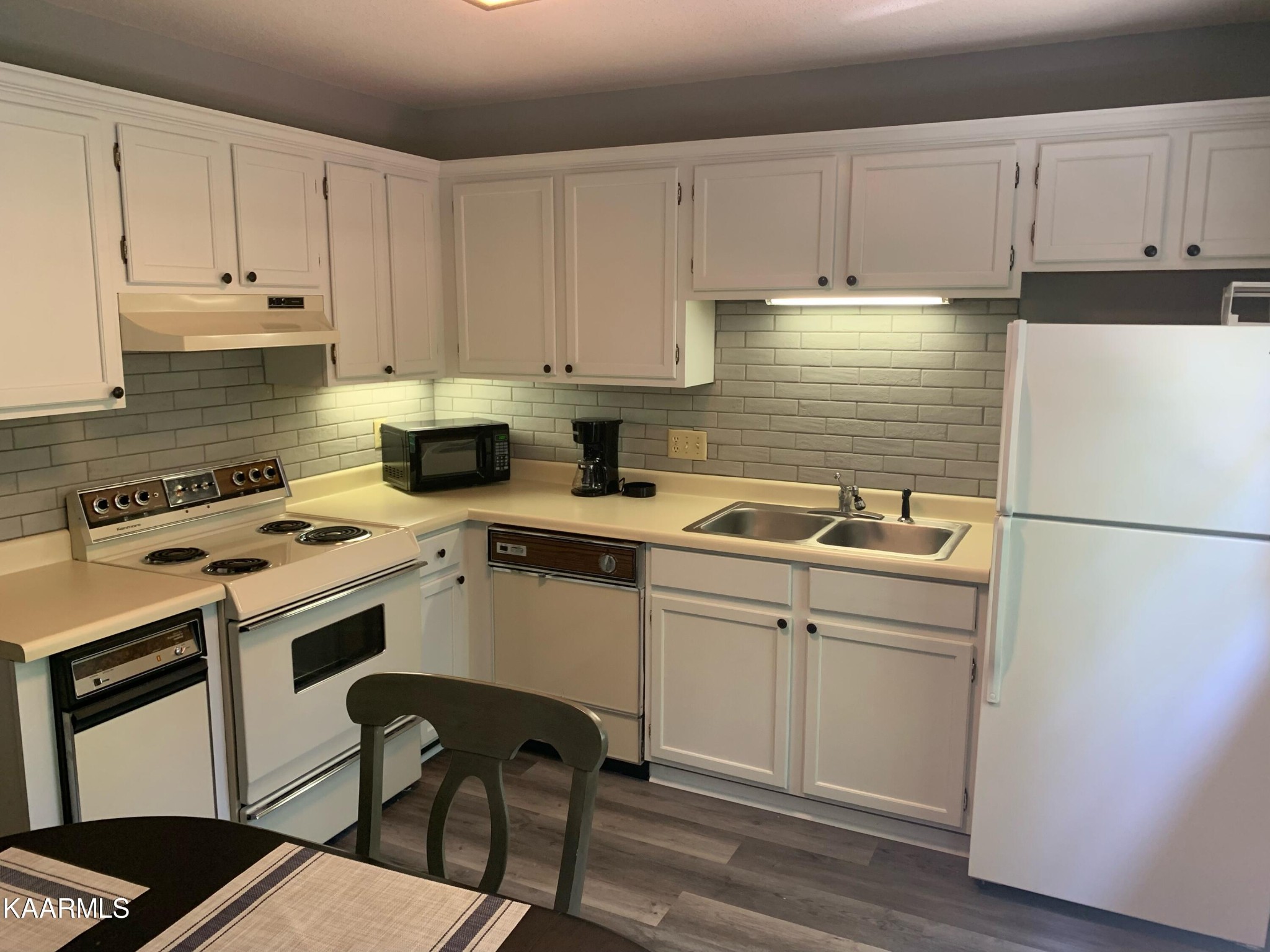 129 Arcadia Lane, Unit B Oak Ridge, TN 37830 - Photo 7 of 14 Gallery Image 7