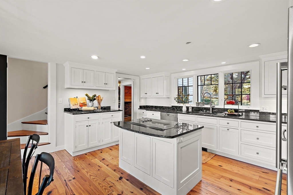 110 Spencer Brook Road Concord, MA 01742 - Photo 8 of 35