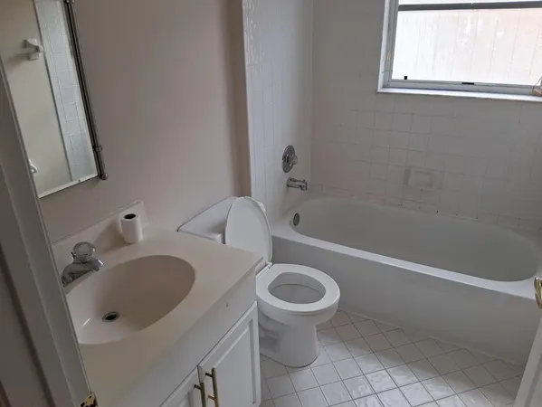 $3,500 | 6864 Torch Lake, Lake Worth, FL 33467