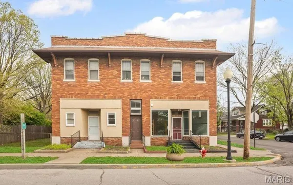 $340,000 | 821-823 Niedringhaus Avenue, Unit AD, Granite City, IL 62040