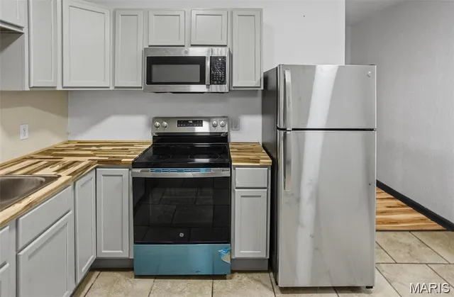 $349,000 | 821-823 Niedringhaus Avenue, Unit AD, Granite City, IL 62040