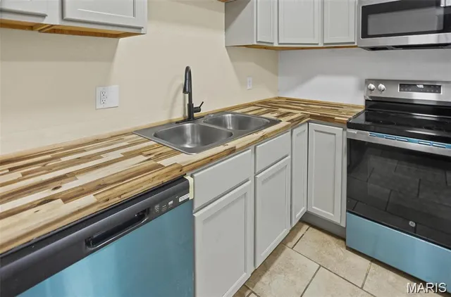 $349,000 | 821-823 Niedringhaus Avenue, Unit AD, Granite City, IL 62040