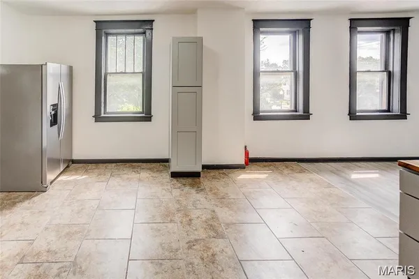 $340,000 | 821-823 Niedringhaus Avenue, Unit AD, Granite City, IL 62040