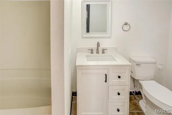 $340,000 | 821-823 Niedringhaus Avenue, Unit AD, Granite City, IL 62040