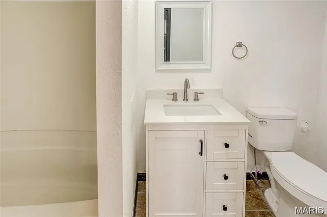 $349,000 | 821-823 Niedringhaus Avenue, Unit AD, Granite City, IL 62040